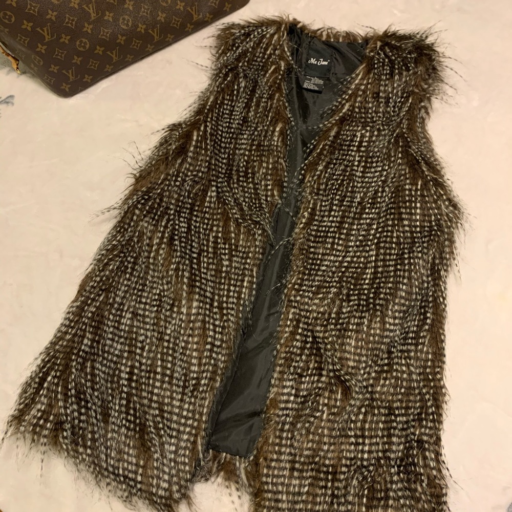 Faux fur long vest